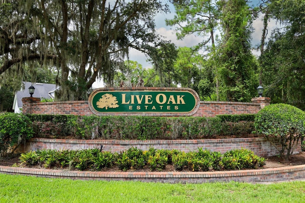 Photo of 11712 Rambling Oak Boulevard, Orlando, FL 32832 (MLS # O6430029)