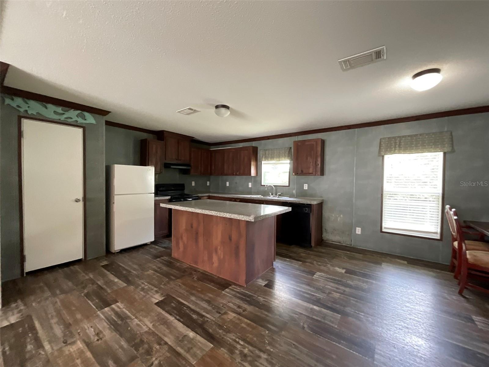 13519 & 13555 NW 3RD STREET