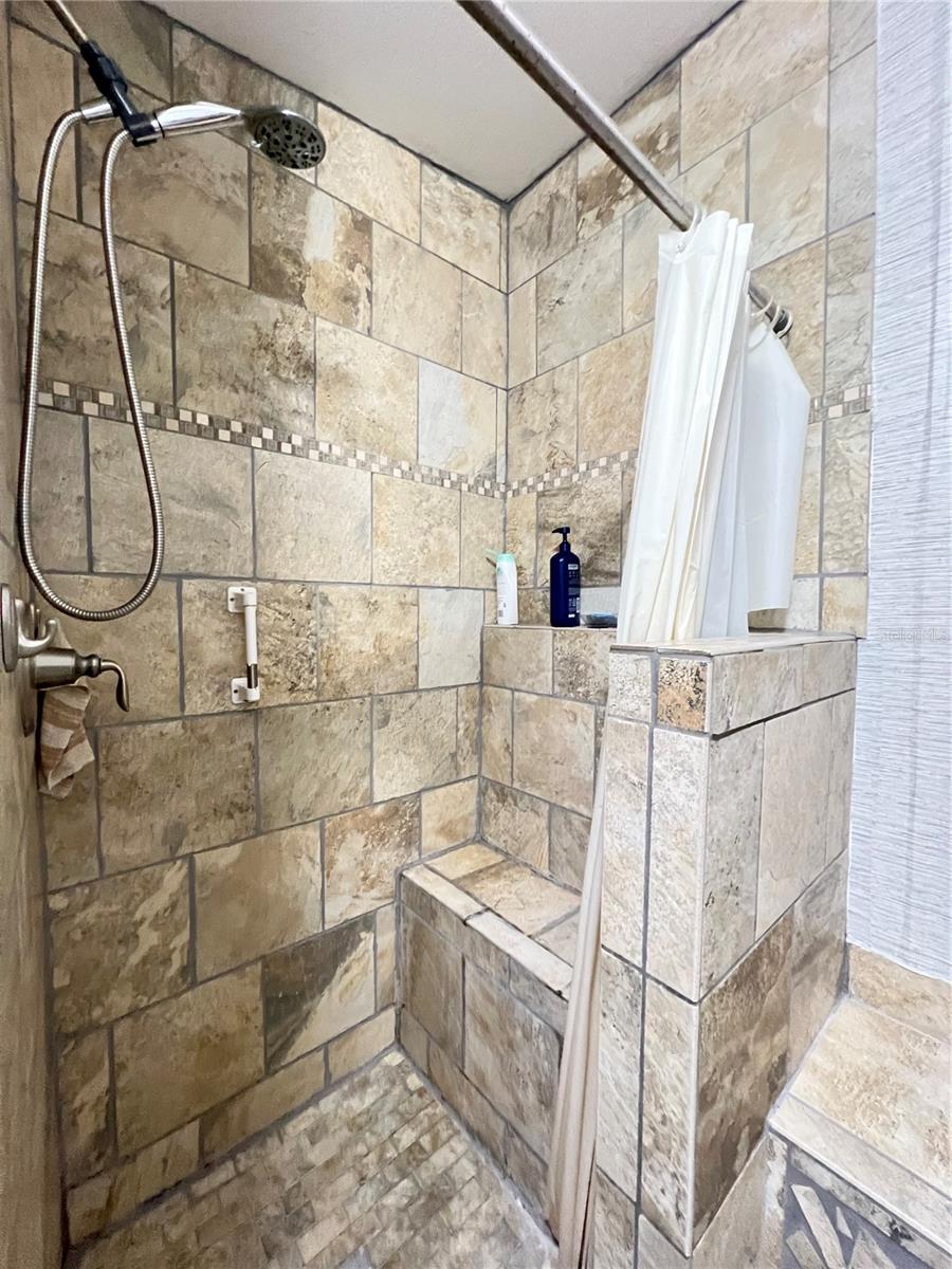 RIVER HAVEN MOB HME PARK - Residential