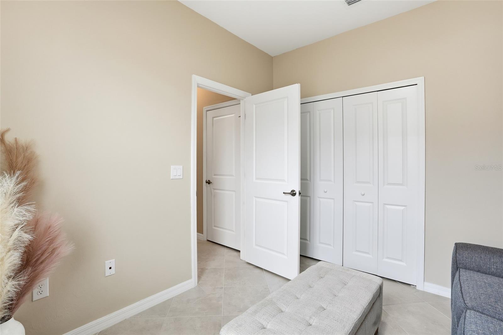 BISCAYNE LNDG NORTH - Residential