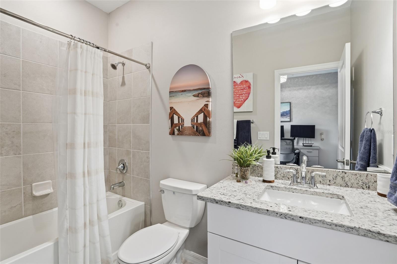 BISCAYNE LNDG NORTH - Residential