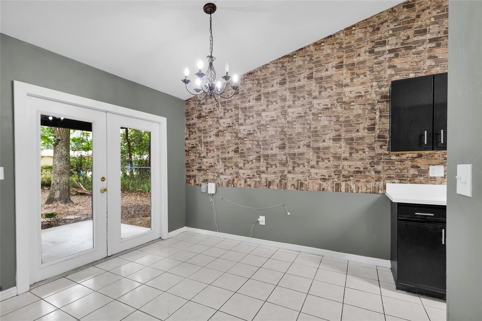 OCALA PARK ESTATE - Residential