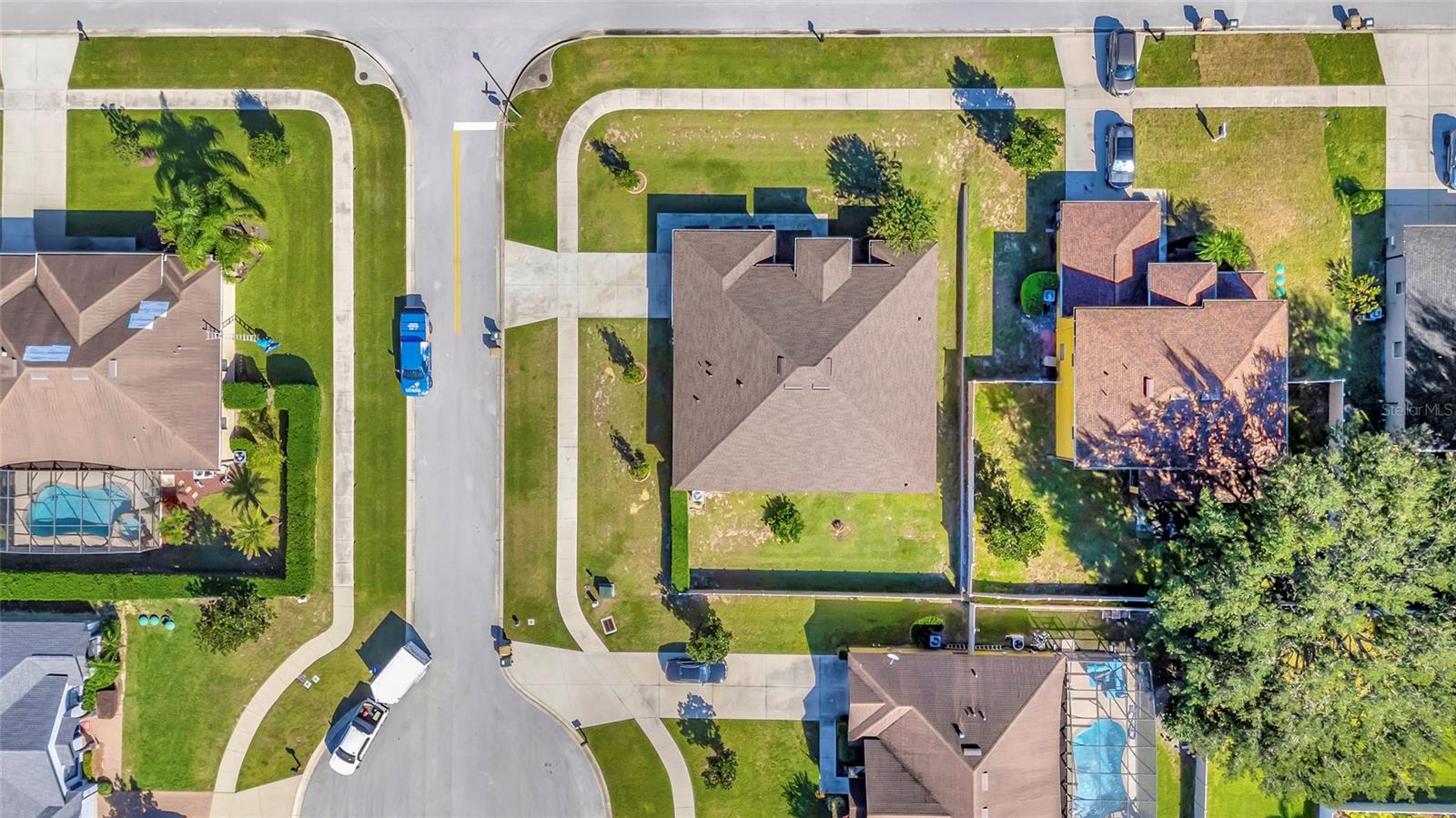 PILLARS RDG - Residential