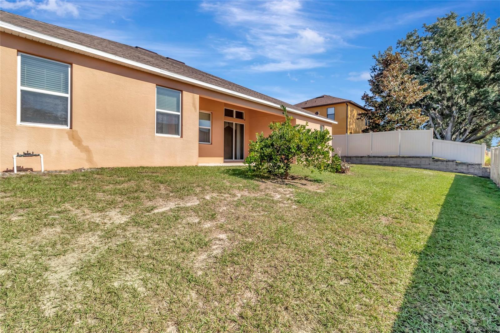 PILLARS RDG - Residential