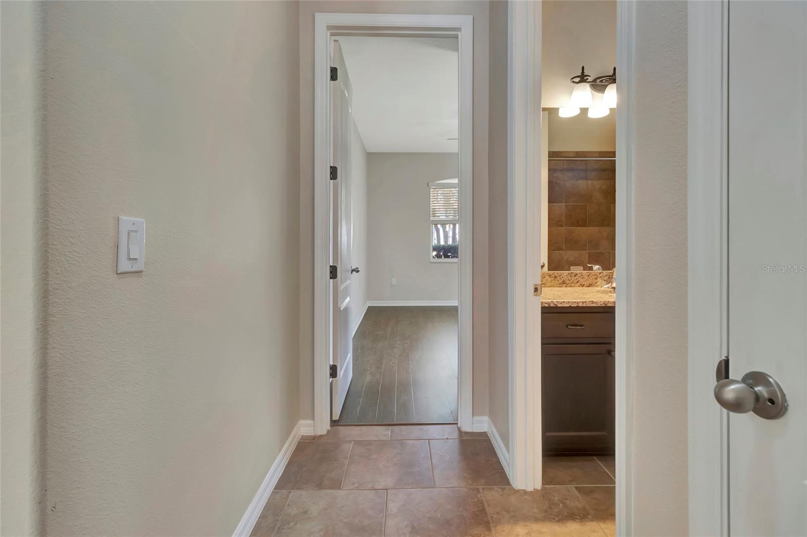 PILLARS RDG - Residential