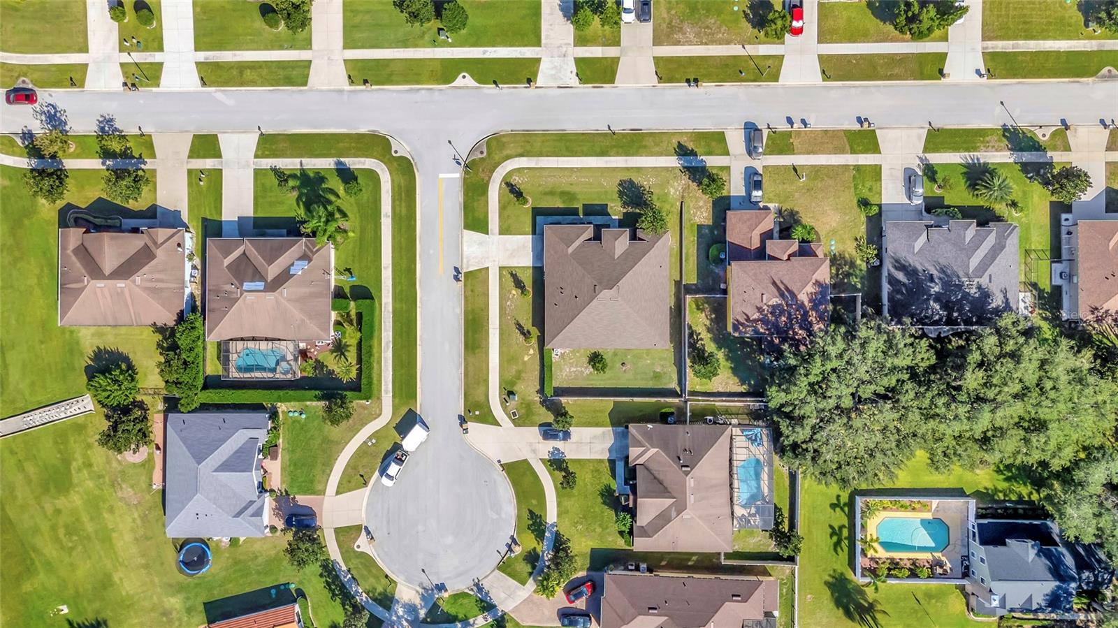 PILLARS RDG - Residential