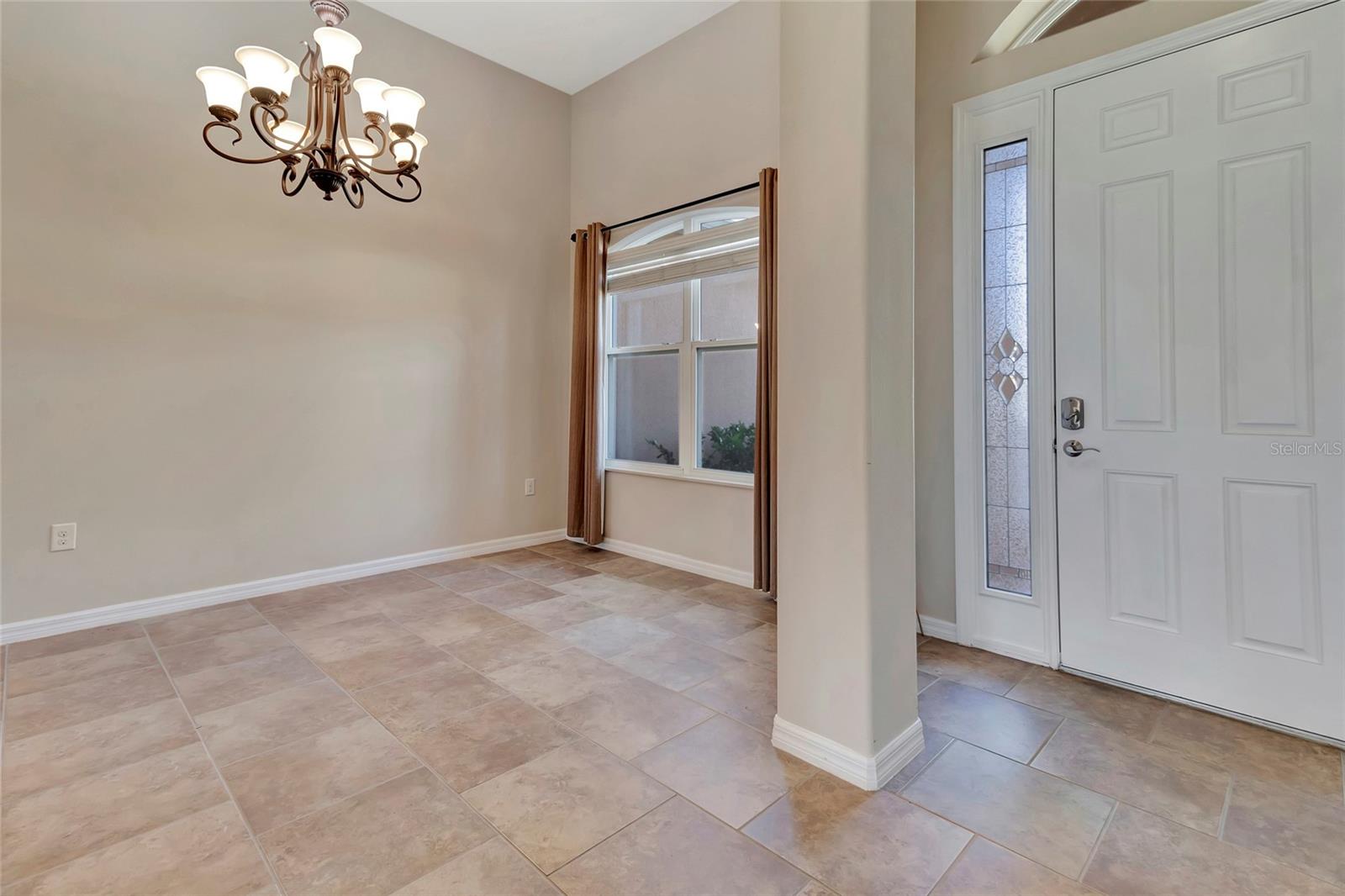 PILLARS RDG - Residential