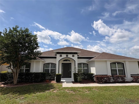 Photo of 10816 Wyandotte Drive, Clermont, FL 34711 (MLS # G5104227)