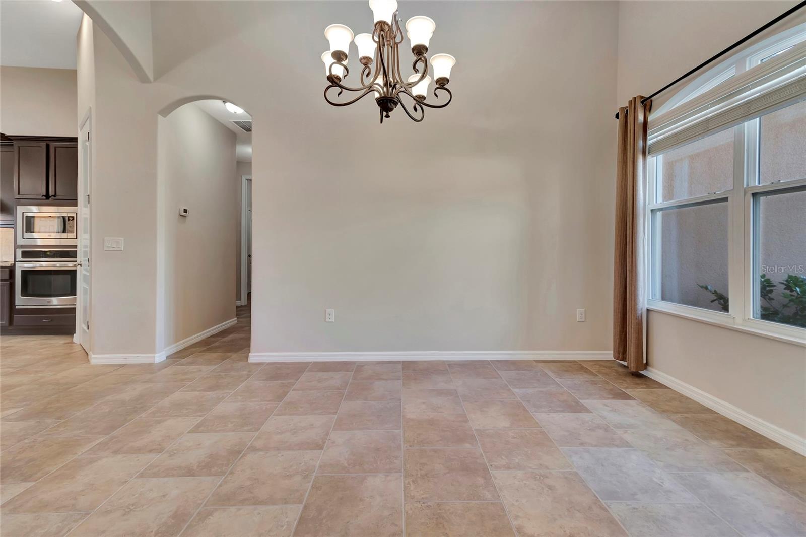 PILLARS RDG - Residential