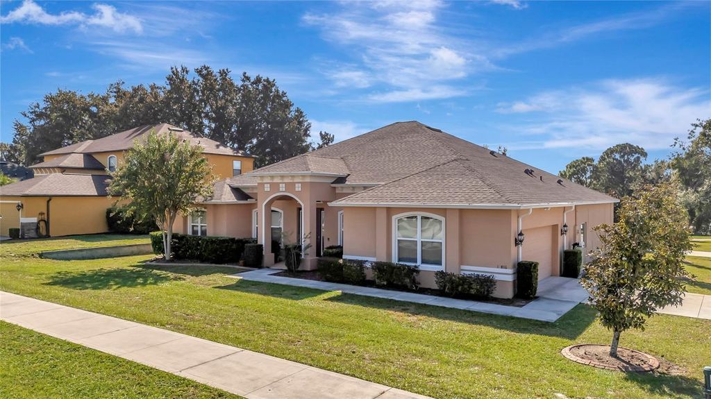 Photo of 10816 Wyandotte Drive, Clermont, FL 34711 (MLS # G5104227)