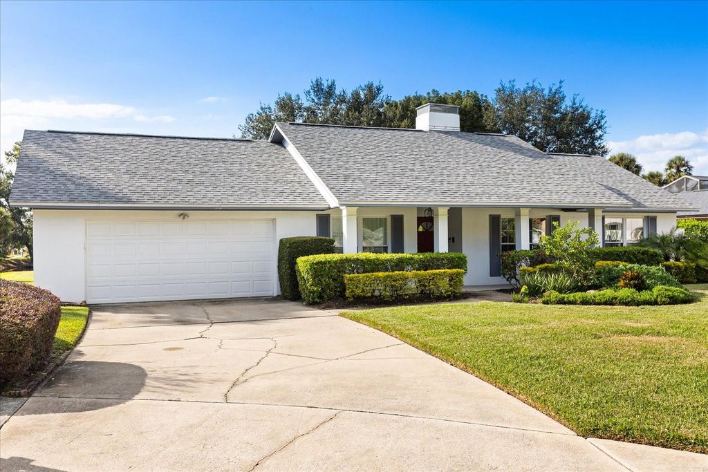 Photo of 300 Sweetwater Bay Court, Longwood, FL 32779 (MLS # O6364757)