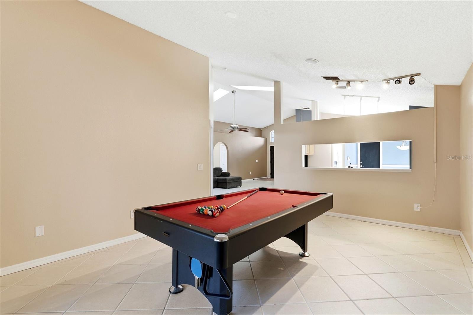 CHASE GROVES UNIT 8 - Residential