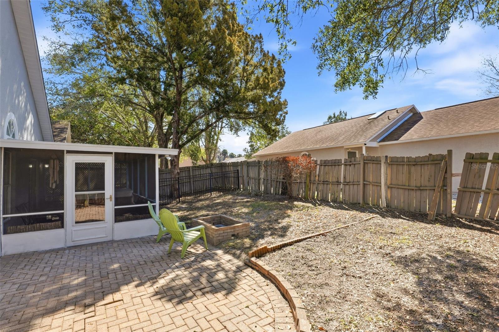 CHASE GROVES UNIT 8 - Residential