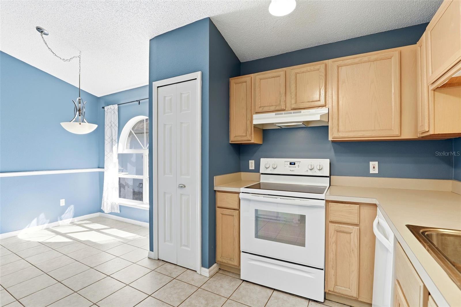 CHASE GROVES UNIT 8 - Residential