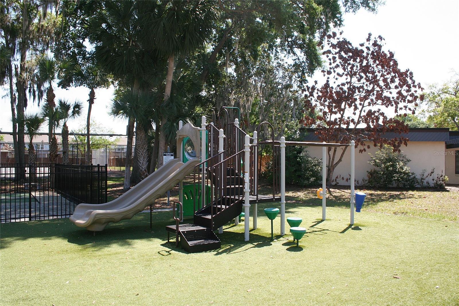 WINDWARD SQUARE SEC 3 - Residential