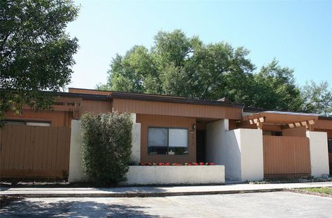 Photo of 2400 Dominica Run, Winter Park, FL 32792 (MLS # O6394406)