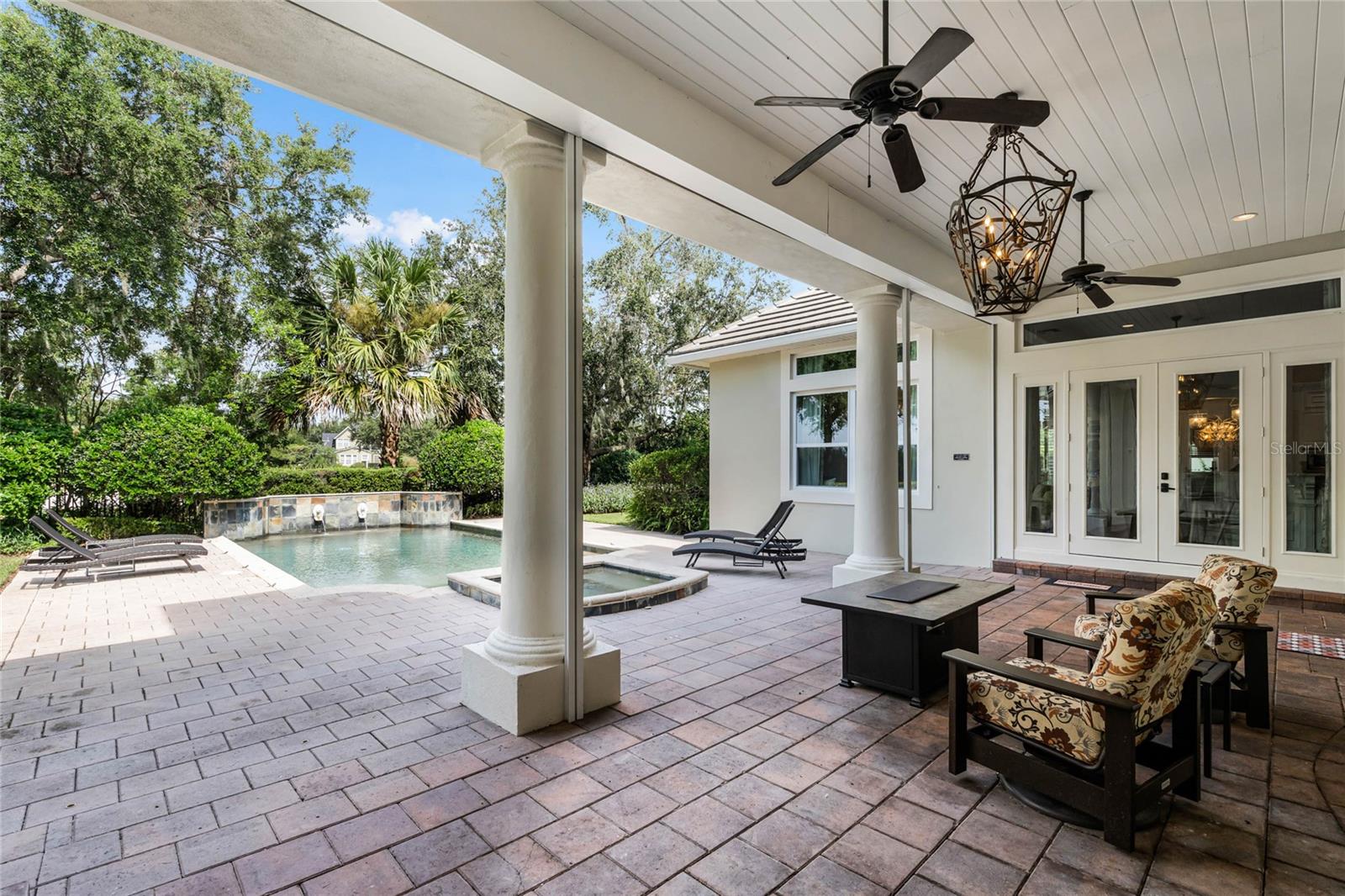 KEENES POINTE - Residential