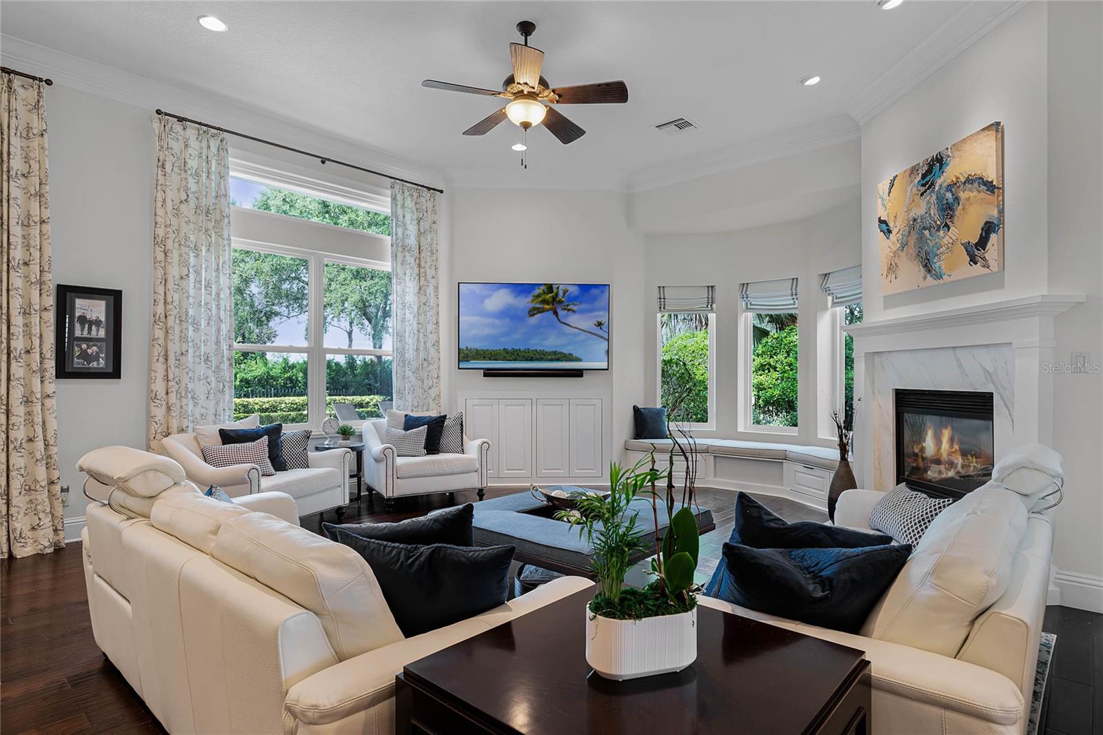 KEENES POINTE - Residential