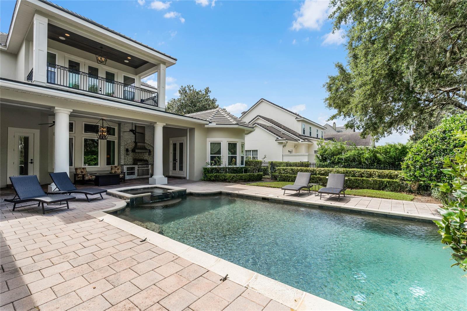 KEENES POINTE - Residential