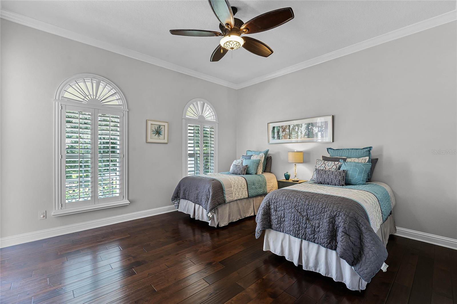 KEENES POINTE - Residential