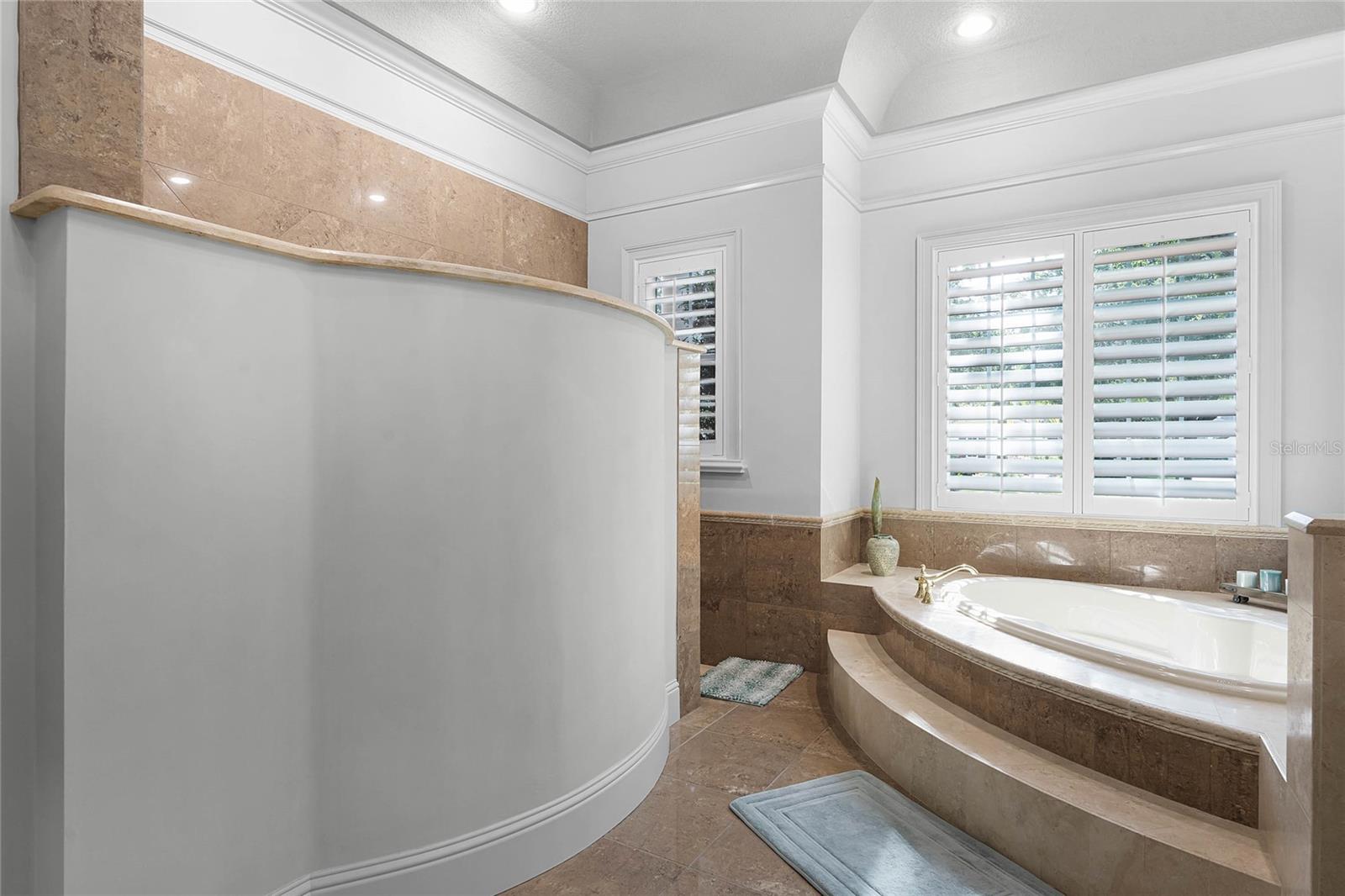 KEENES POINTE - Residential