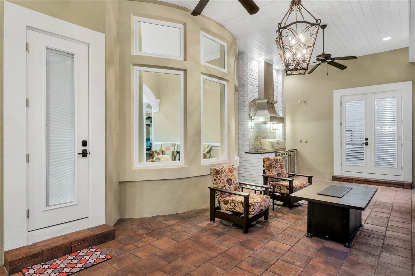 KEENES POINTE - Residential