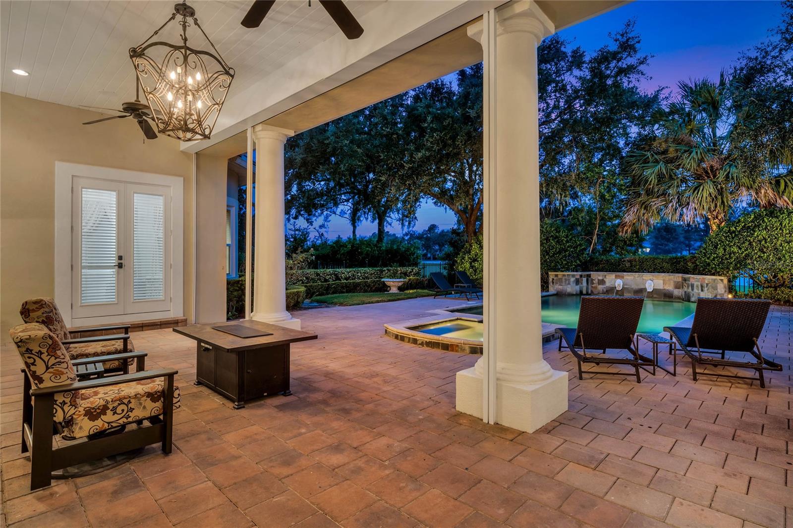 KEENES POINTE - Residential