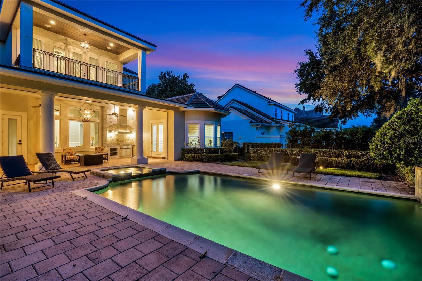 KEENES POINTE - Residential