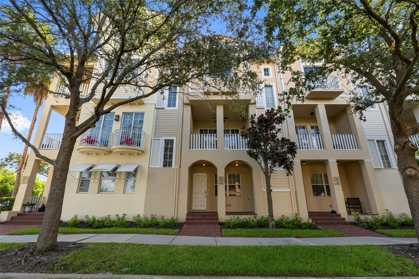 WESTSHORE YACHT CLUB townhouse in immaculate move in condition. 3 Bedrooms, 2 Full and 2 half baths plus passenger ELEVATOR. First level den/office or guest bedroom with half bath and closet and oversized 2 car garage. Second floor living room features wood flooring, crown moldings, decorative lighting & ceiling fan, powder room plus large terrace overlooking the lush green park. Gorgeous kitchen boasts stainless steel appliances, granite countertops, white cabinetry with loads of storage, pantry closet, breakfast bar and adjacent dining room. Upper level primary bedroom has volume ceiling, professionally outfitted walk-in closet, en-suite bath with double granite vanities, linen closet and spa inspired glass enclosed shower. Two additional bedrooms each with great closet space share the full hallway bathroom and conveniently located laundry with full size washer and dryer. Rent includes Internet, basic cable, water, sewer, trash and the annual Bay Club Membership.
Westshore Yacht Club is South Tampa’spremier 24 hour guard gated waterfront community rich in amenities featuring the exclusive members only Bay Club and Marina, 149 boat slips, two resort style heated swimming pools, outside Tiki Bar, casual poolside or indoor dining, Compass Day Spa, 806 Sunset bar, state of the art fitness center, community and dog park plus exciting resident social functions. Conveniently located with easy access to downtown Tampa and St Petersburg, Westshore business and shopping district, Tampa International and MacDill Air Force Base and Bay Area beaches.