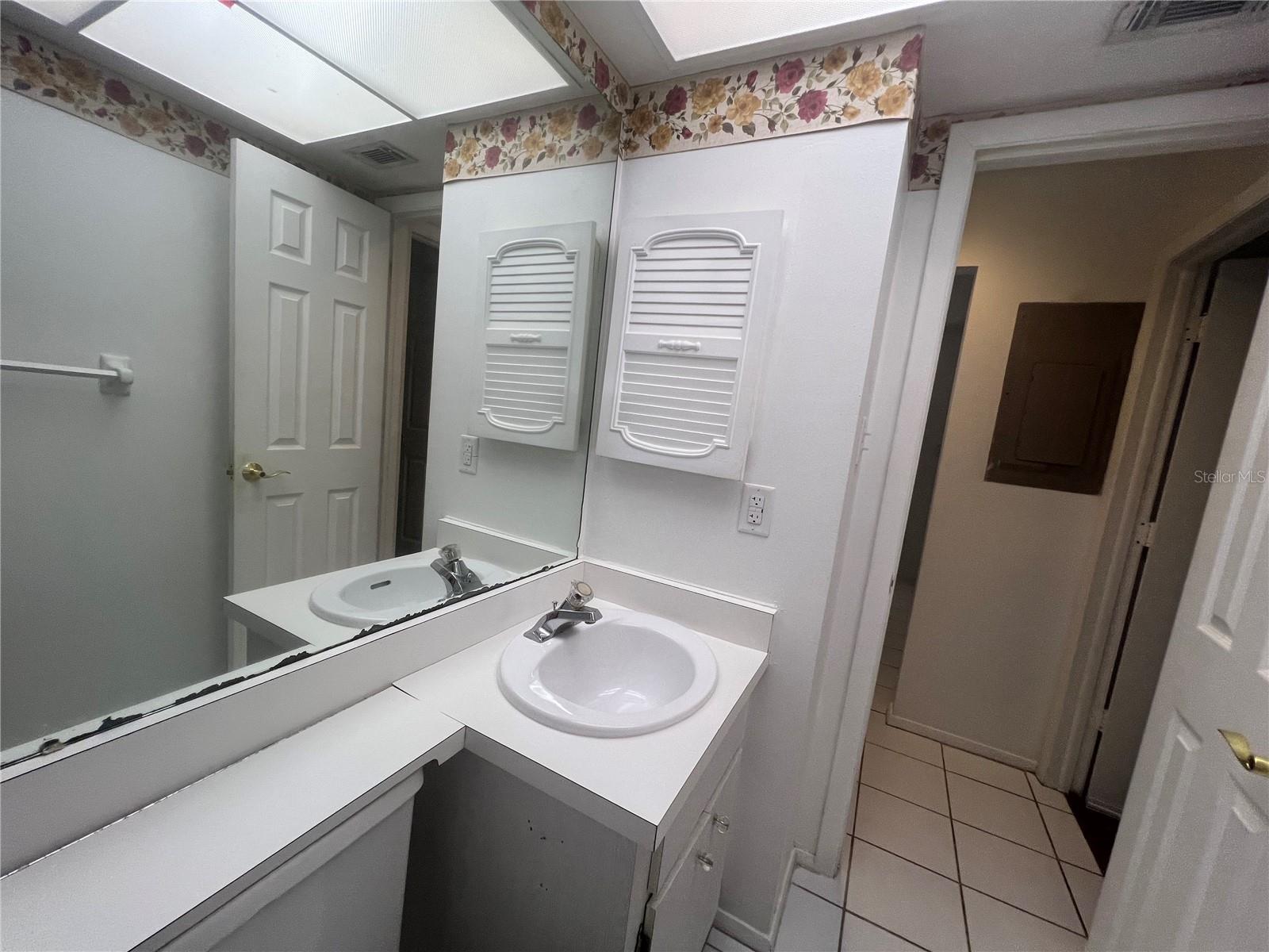 PORT CHARLOTTE SUB 41 - Residential Lease