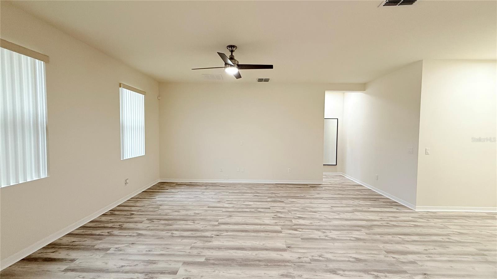 ESPRIT PH 02 - Residential Lease