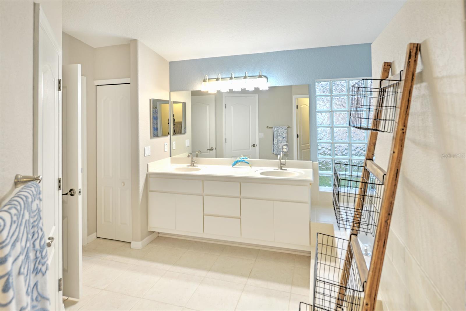 Reserve At Spruce Creek Unit - Residential