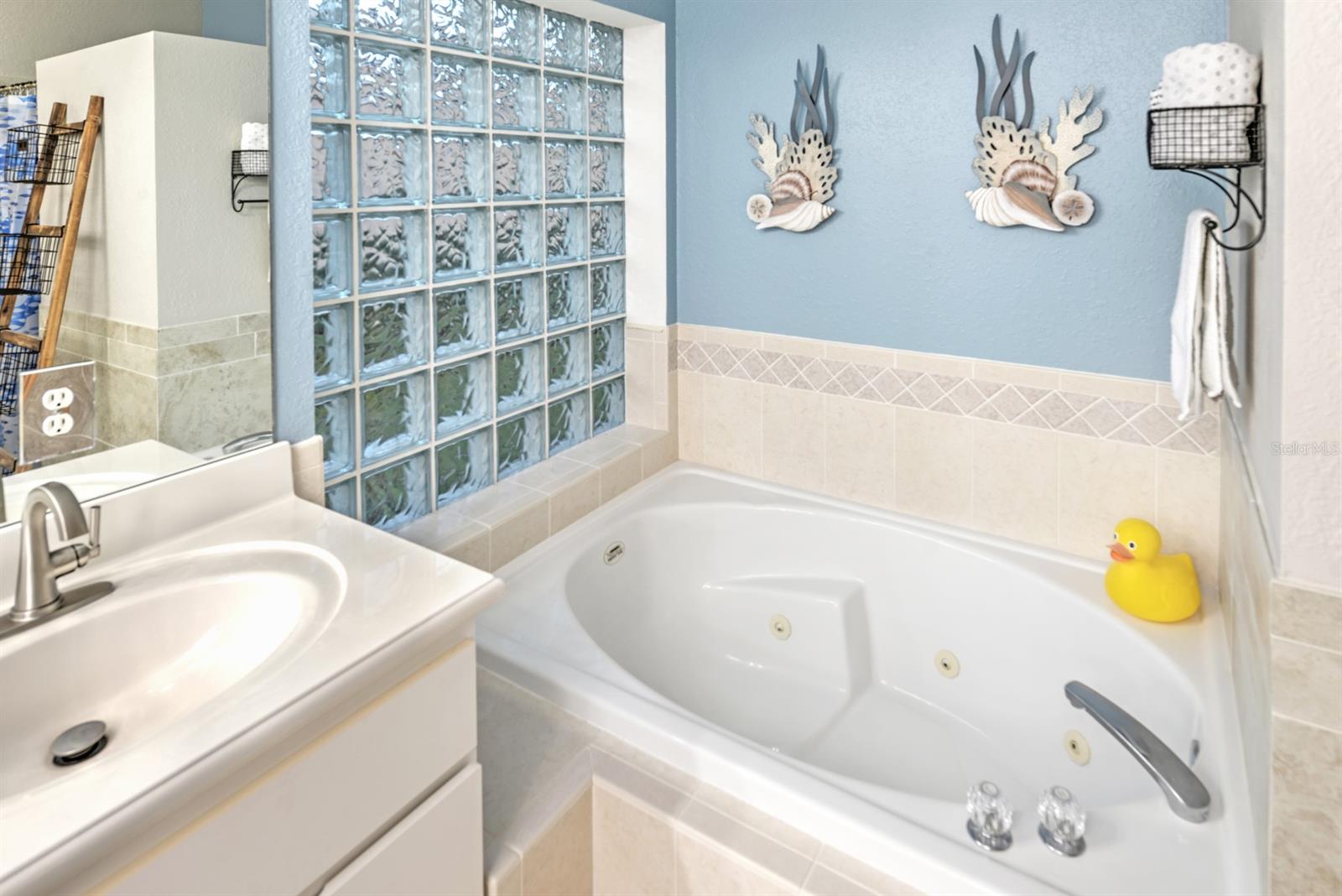 Reserve At Spruce Creek Unit - Residential