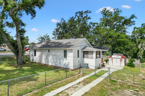 Tiny photo for 2000 South Street, Leesburg, FL 34748 (MLS # G5114284)