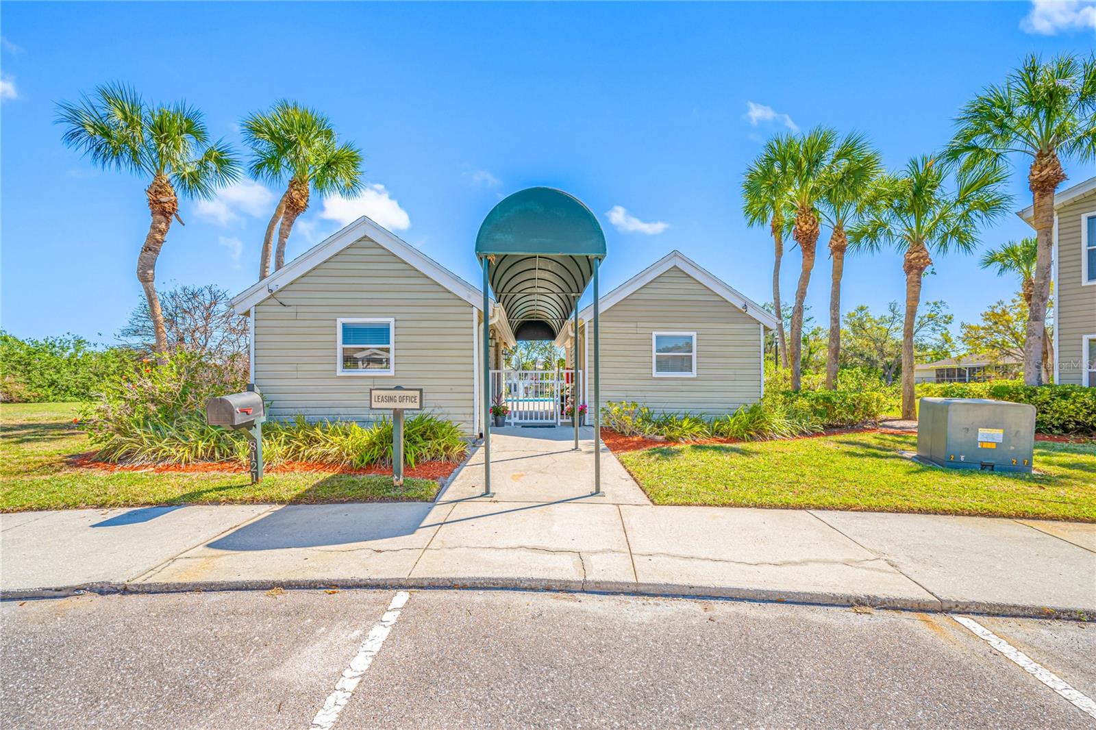 GLENBROOKE - Residential Lease