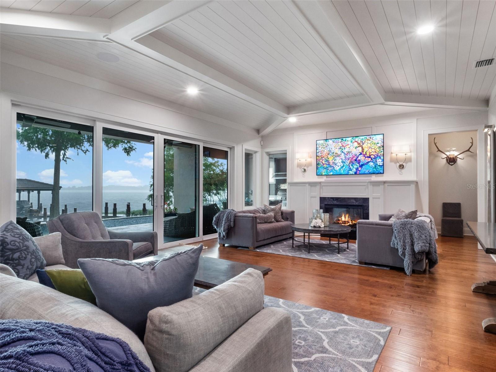 CYPRESS SHORES FIRST ADD - Residential