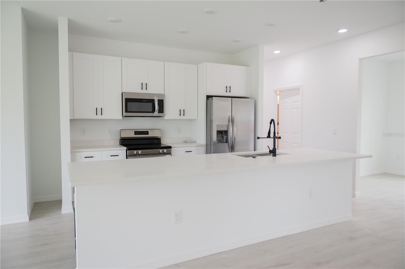 ROTONDA SANDS - Residential