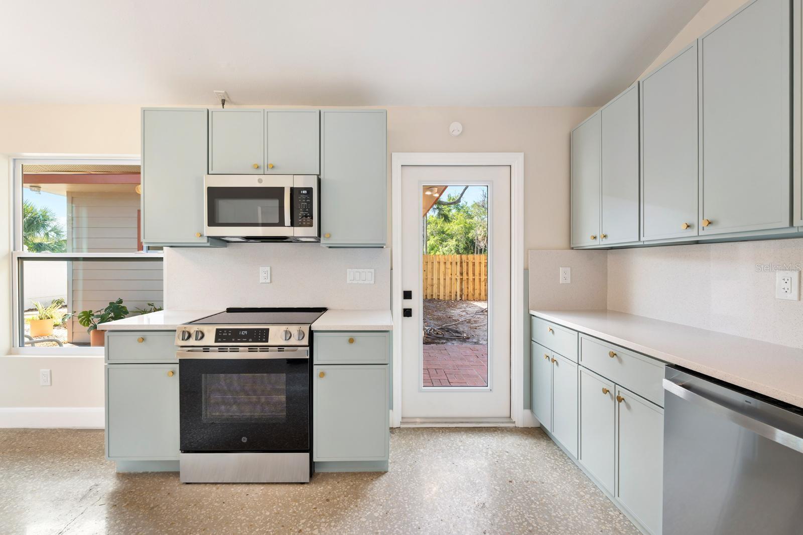 HUGHES FORREST BLUFF REP - Residential