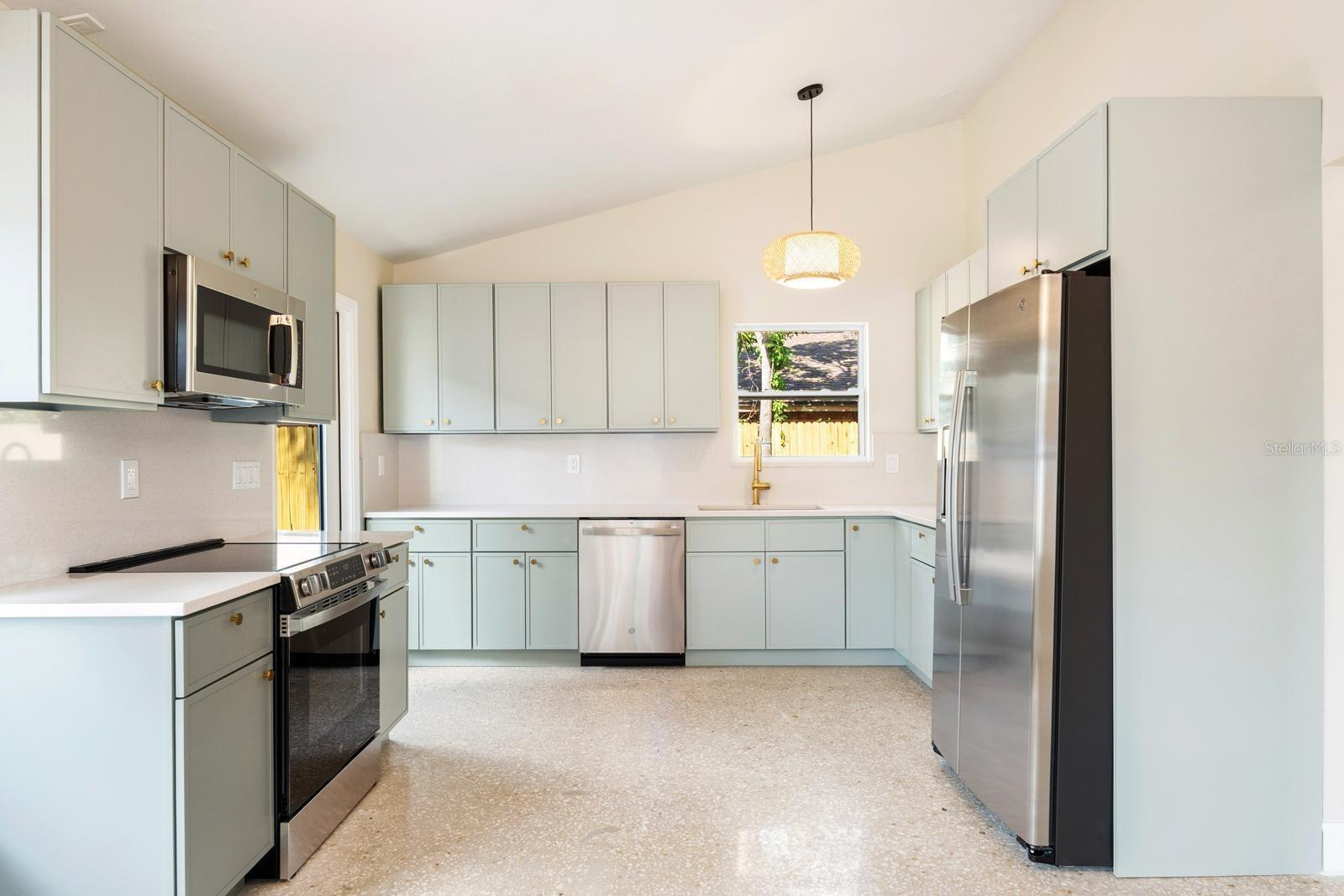 HUGHES FORREST BLUFF REP - Residential