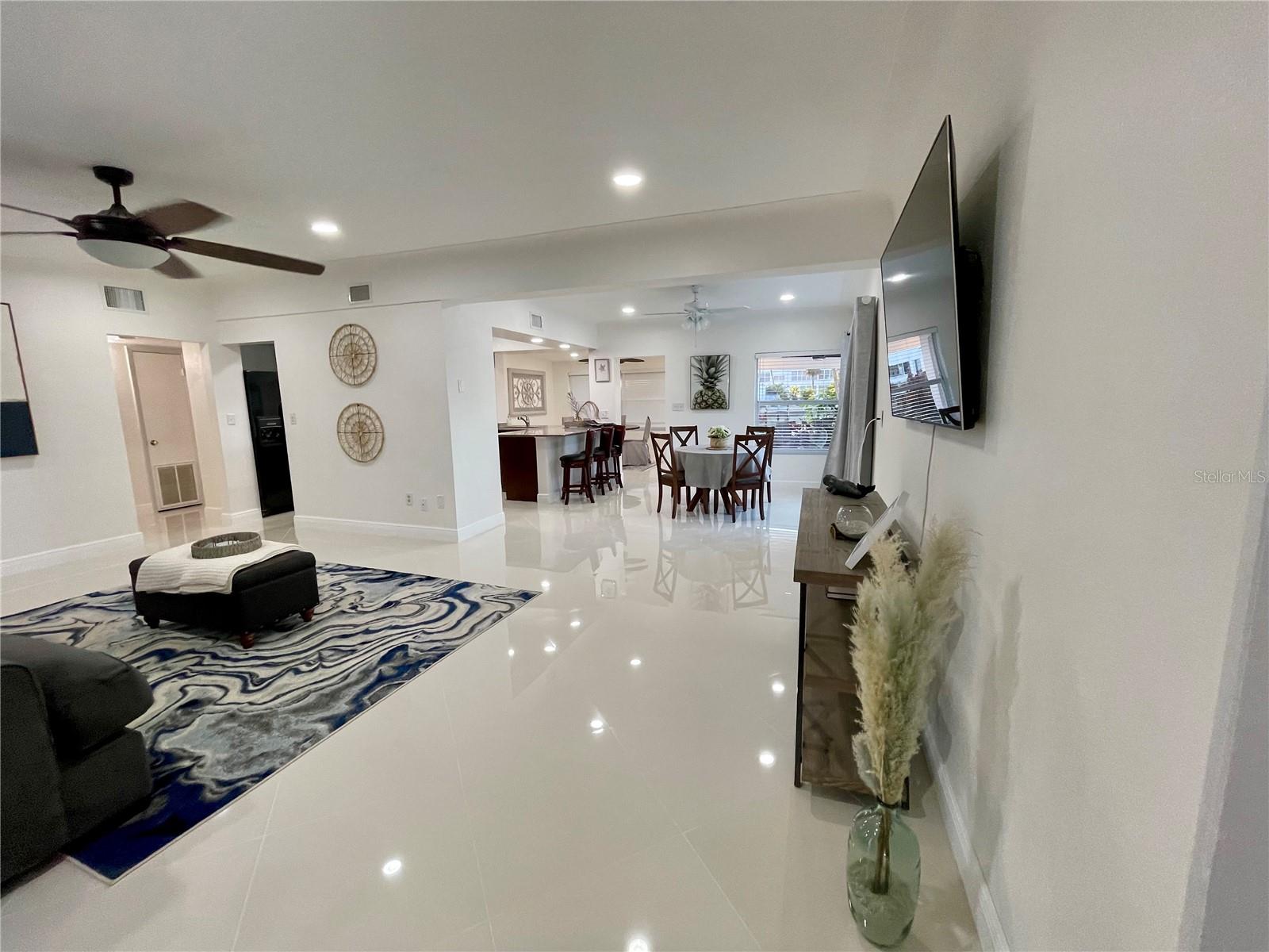 BRIGHTWATER BEACH ESTATES - Residential Lease