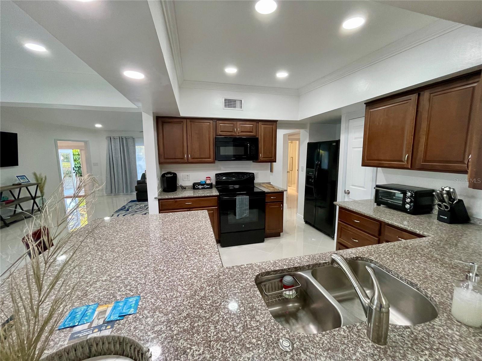 BRIGHTWATER BEACH ESTATES - Residential Lease