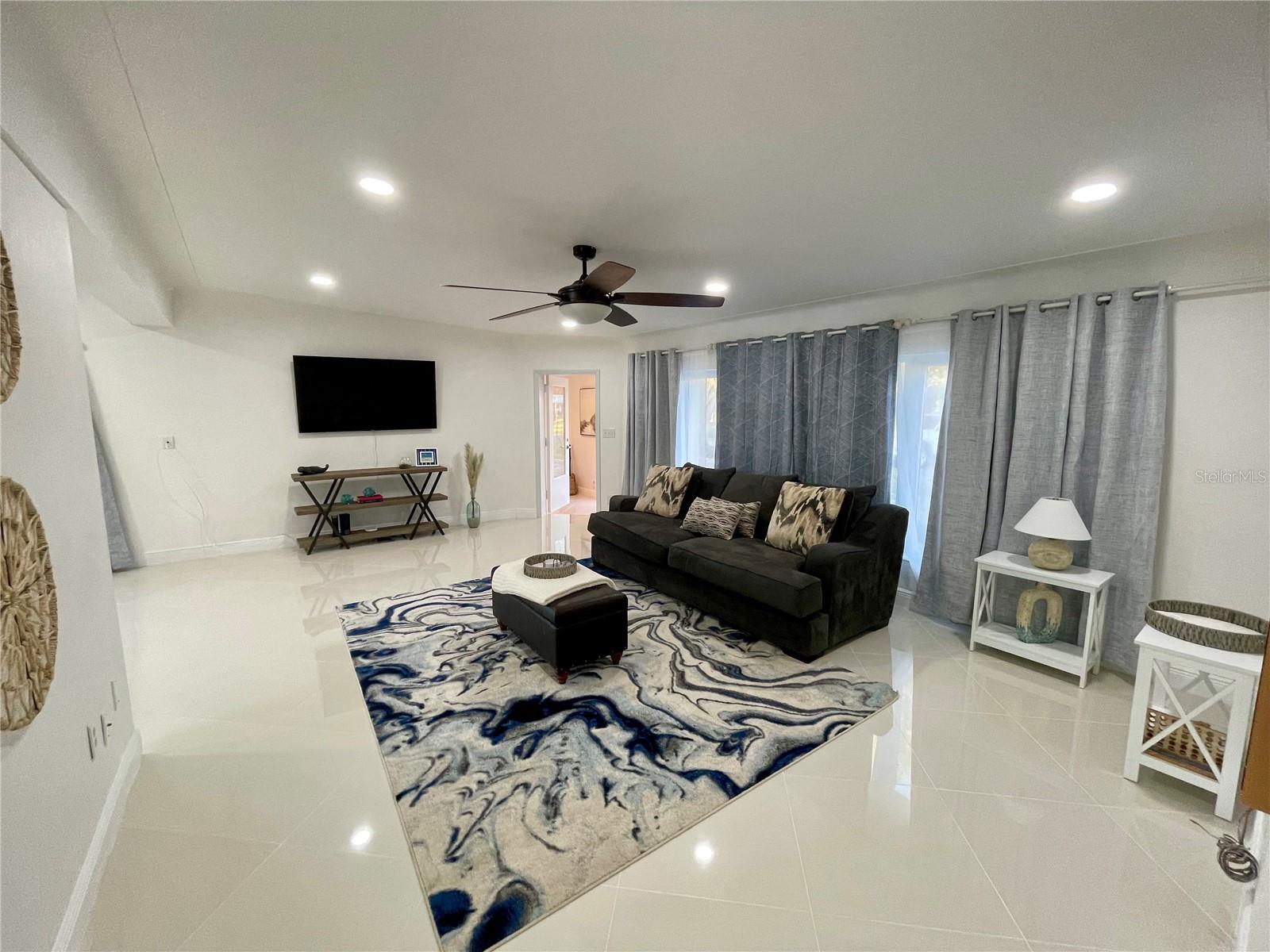 BRIGHTWATER BEACH ESTATES - Residential Lease