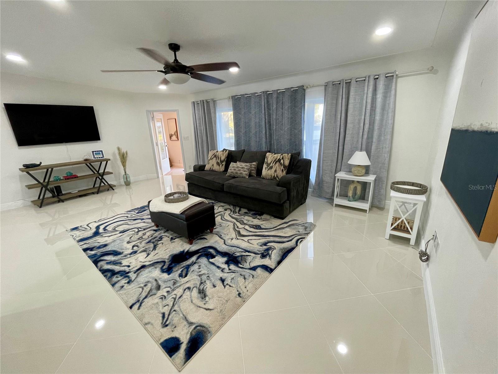 BRIGHTWATER BEACH ESTATES - Residential Lease