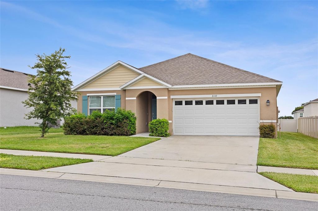 Photo of 2143 Kalin Way, Tavares, FL 32778 (MLS # S5142457)