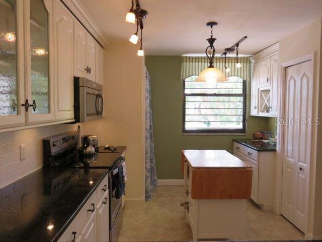 WILDEWOOD SPGS II-A - Residential Lease