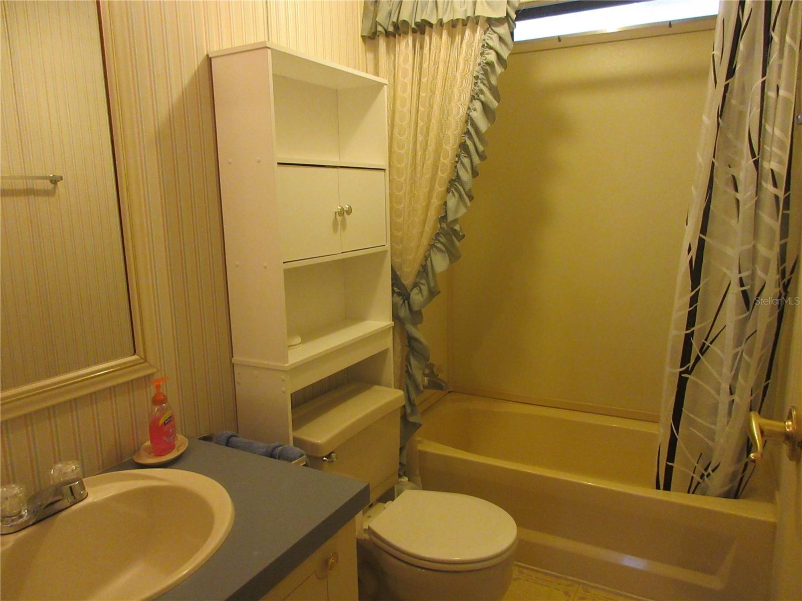 SILVER LAKES ACRES - Residential