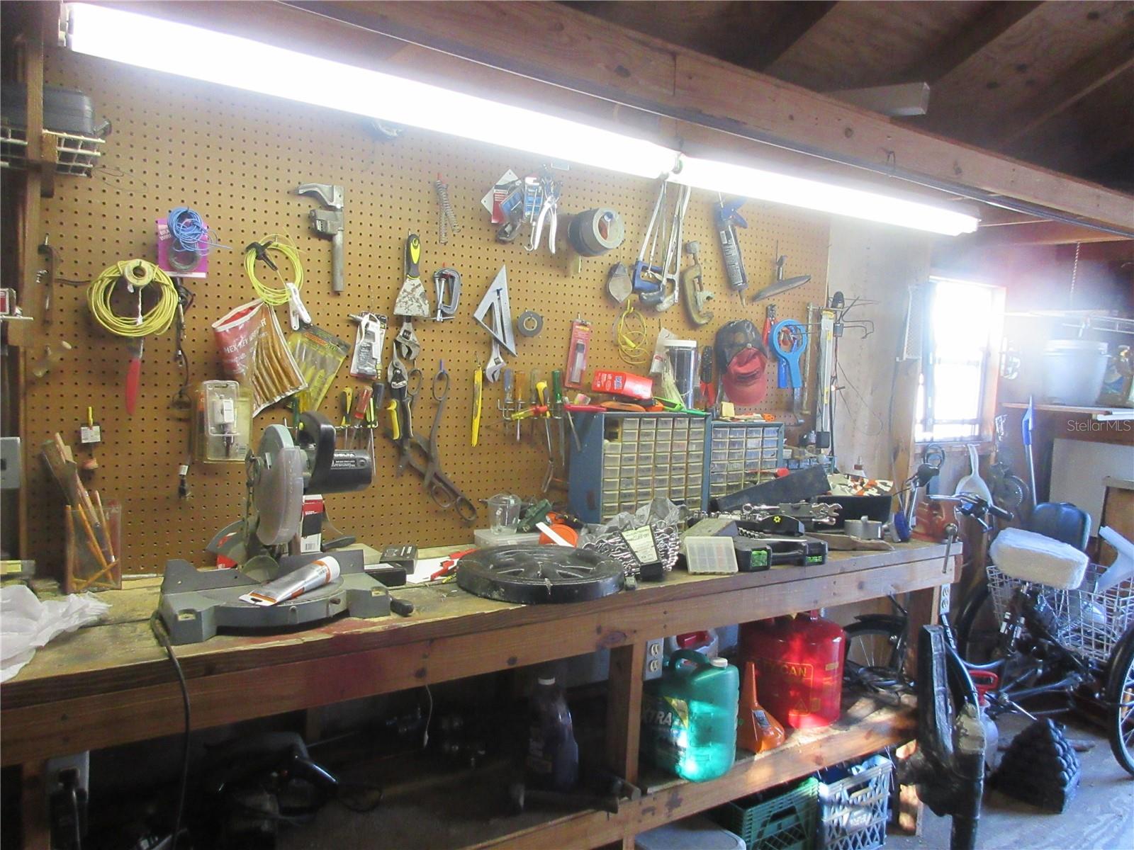 SILVER LAKES ACRES - Residential