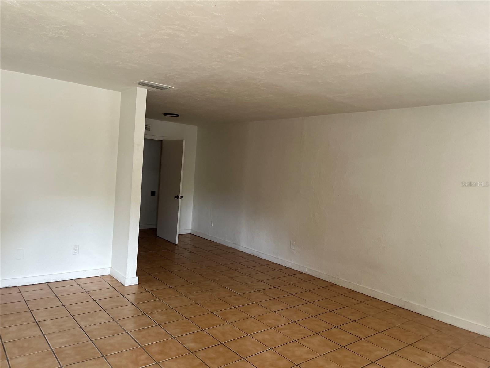 PHOENIX SUB NAPIER GRT - Residential Lease