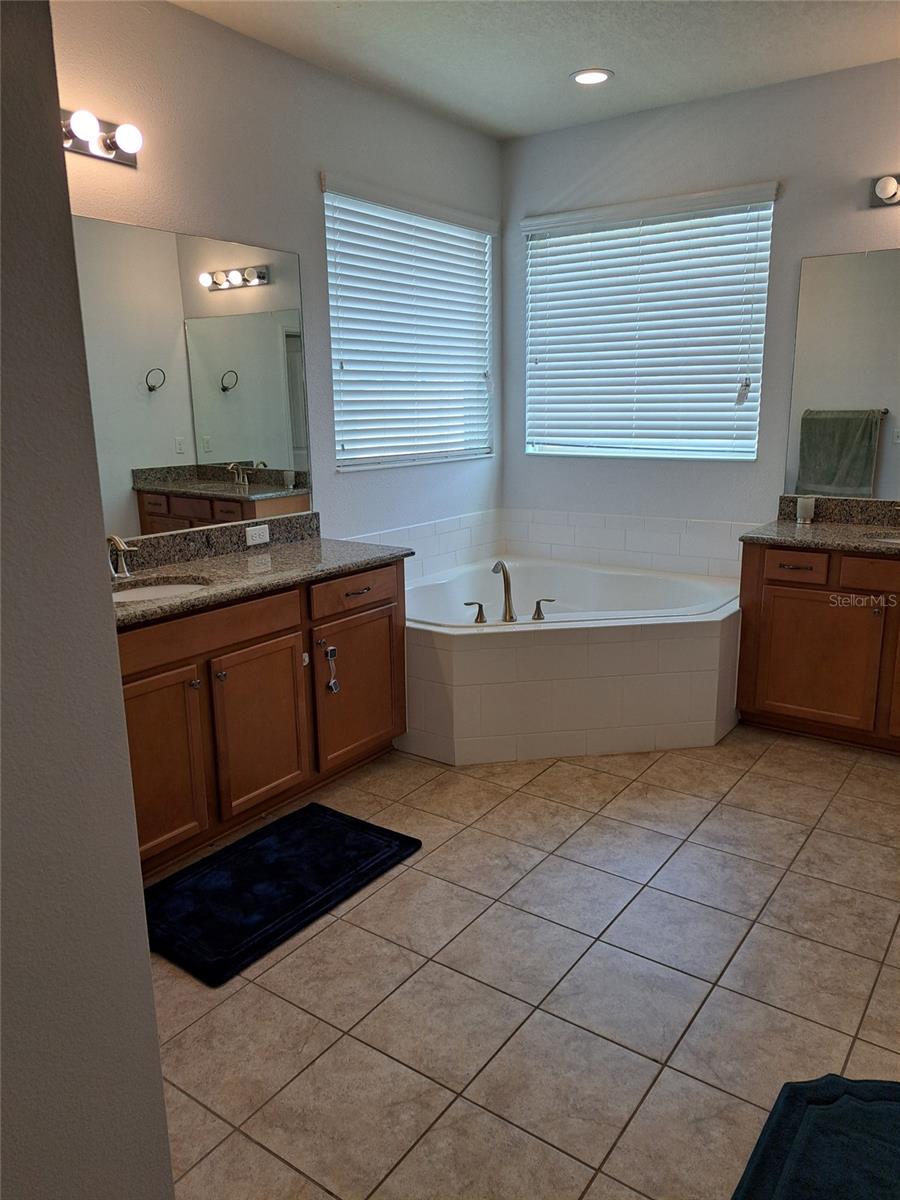 PARKSIDE PH 1 - Residential