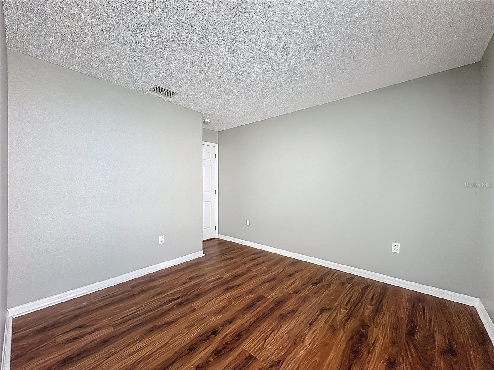 SOUTHERN DUNES/HEMINGWAY PLACE PH 02 - Residential